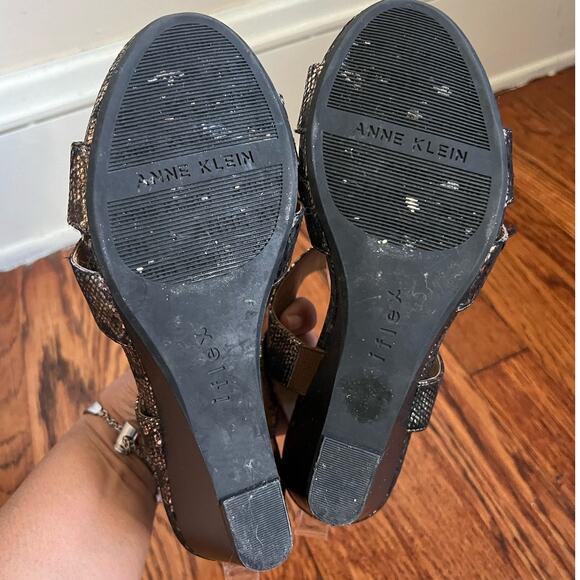 Anne Klein Brown Bronzy Snakeskin Print Askarry I Flex Wedge Sandals Size 7 Moto - Picture 7 of 16